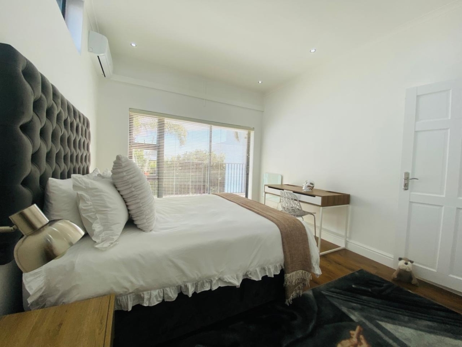5 Bedroom Property for Sale in Sunset Beach Western Cape